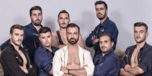 Read more about the article Αγρότες καλούν τους νέους στα χωριά με sexy ημερολόγιο