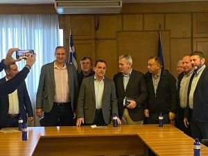 Read more about the article 150 ευρώ για όλα τα αχλάδια και 120 ευρώ για τα οινοποιήσιμα σταφύλια ανακοίνωσε ο Γεωργαντάς