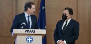 Read more about the article Κόκκαλης: Παραδοχή Αυγενάκη πως το ψαλίδι 20% στις επιδοτήσεις οφείλεται σε διαπραγμάτευση ΝΔ