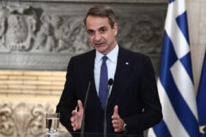 Read more about the article Μητσοτάκης: Βάζουμε τέλος στις ελληνοποιήσεις