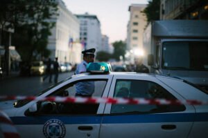 Read more about the article Ρομά μπούκαραν σε σούπερ μάρκετ, έκλεψαν ελαιόλαδο και χτύπησαν υπάλληλο