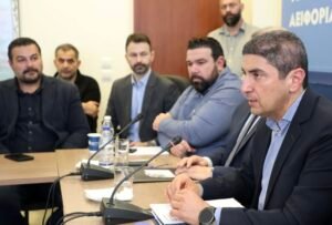 Read more about the article Αυγενάκης: Τα βασικά αιτήματα των αγροτών προχωρούν, έτοιμη η ΚΥΑ πετρελαίου