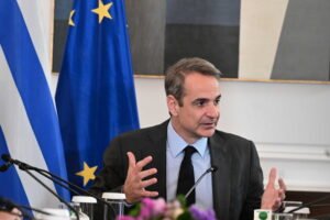 Read more about the article Μητσοτάκης: Στα 830 ευρώ ο κατώτατος μισθός