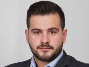 Read more about the article Μολώνης Δ. Σπυρίδων: Αγροτική οδοποιία άλλη φάση