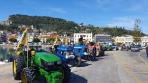 Read more about the article Ζάκυνθος: Απλήρωτοι οι σταφιδοπαραγωγοί τις συνδεδεμένες