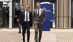Read more about the article Ο Μητσοτάκης για τους εργάτες γης στο αρμόδιο υπουργείο