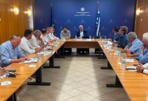 Read more about the article Άρχισε τις… εθιμοτυπικές συναντήσεις ο Τσιάρας