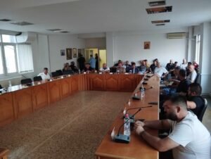 Read more about the article Παράσταση διαμαρτυρίας στον ΕΛΓΑ από τους αγρότες Τυρνάβου