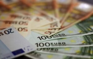 Read more about the article Πότε πληρώνονται τις συντάξεις αγρότες και κτηνοτρόφοι