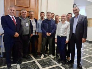 Read more about the article Σε ομηρία οι αλιείς με βιντζότρατες