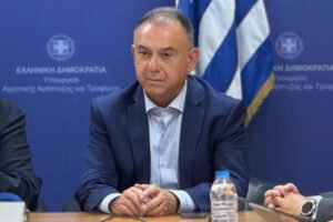 Read more about the article Ευλογιά: Οι λόγοι που δεν θα προβεί σε εμβολιασμό το ΥπΑΑΤ, τι γίνεται με αποζημιώσεις