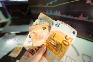 Read more about the article Τι ώρα μπαίνουν τα λεφτά στους λογαριασμούς των παραγωγών