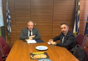 Read more about the article Ένταξη ελιάς στο Μέτρο 23 ζήτησε ο Μαντάς από Σταμενίτη