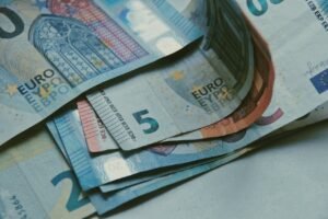 Read more about the article Έκτακτη επιδότηση 10.000 ευρώ για επιστροφή στο χωριό, ποιά περιοχή αφορά