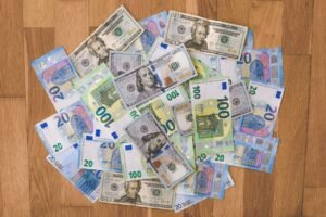 Read more about the article Έρχεται έκτακτη ενίσχυση για χιλιάδες αγρότες, κτηνοτρόφους