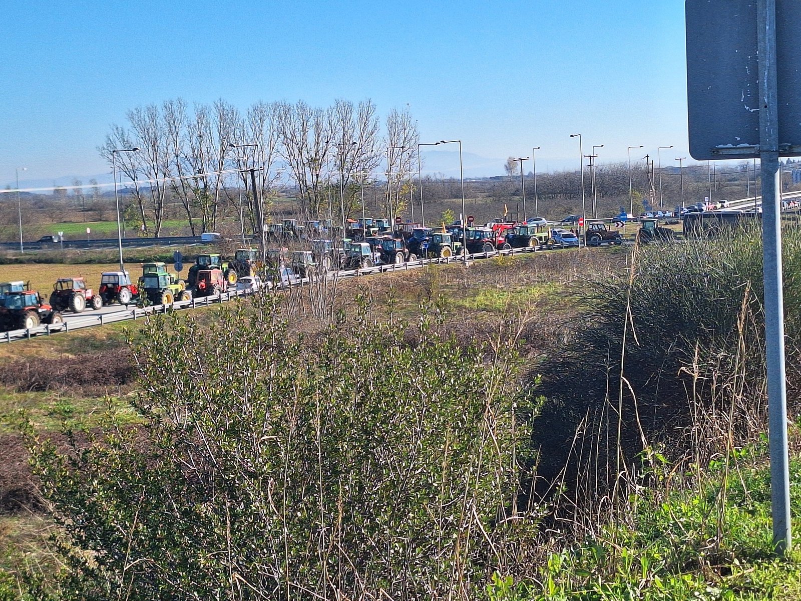 You are currently viewing Αντιμέτωπη το κατακαλόκαιρο και με τα τρακτέρ η κυβέρνηση