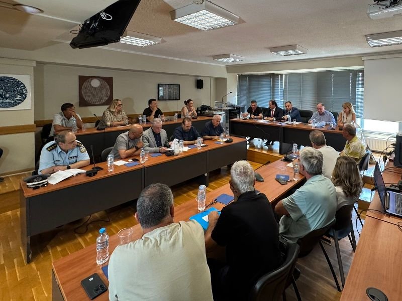 Read more about the article Κέλλας: Υπεύθυνες οι Περιφέρειες για εφαρμογή μέτρων βιοασφάλειας και υγειονομική ταφή ζώων