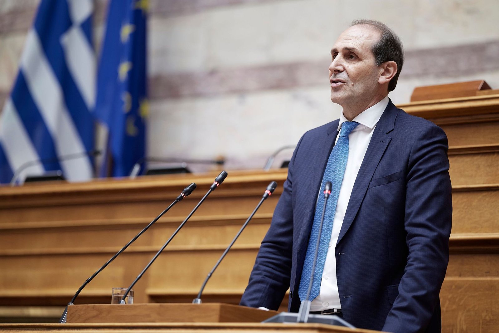 Read more about the article Θλίψη για την ξαφνική απώλεια Βεσυρόπουλου, συλλυπητήριο μήνυμα από Λ. Τουπεκτσή