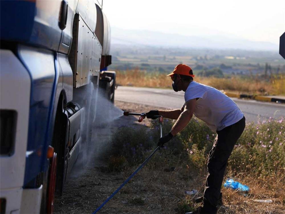 Απολυμάνσεις οχημάτων για τoν περιορισμό της εξάπλωσης της ευλογιάς