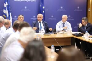 Read more about the article Καταιγίδα αβεβαιότητας και πιέσεων στο υπουργείο Αγροτικής Ανάπτυξης και Τροφίμων