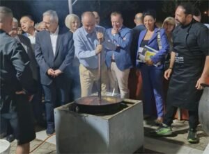 Read more about the article Καπετάνος: Ο φημισμένος φαρσαλινός χαλβάς είναι κομμάτι της ταυτότητάς μας