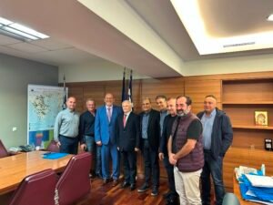 Read more about the article Συνάντηση Ανδριανού με Προέδρους Επιμελητηρίων και εκπροσώπους παραγωγικών φορέων Πελοποννήσου