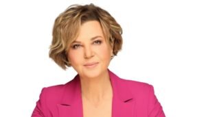 Read more about the article Μελισσοκόμοι Ηπείρου και Μέτρο 23: Κρύβεται πίσω από τις ΔΑΟΚ το ΥπΑΑΤ, λέει η Γεροβασίλη