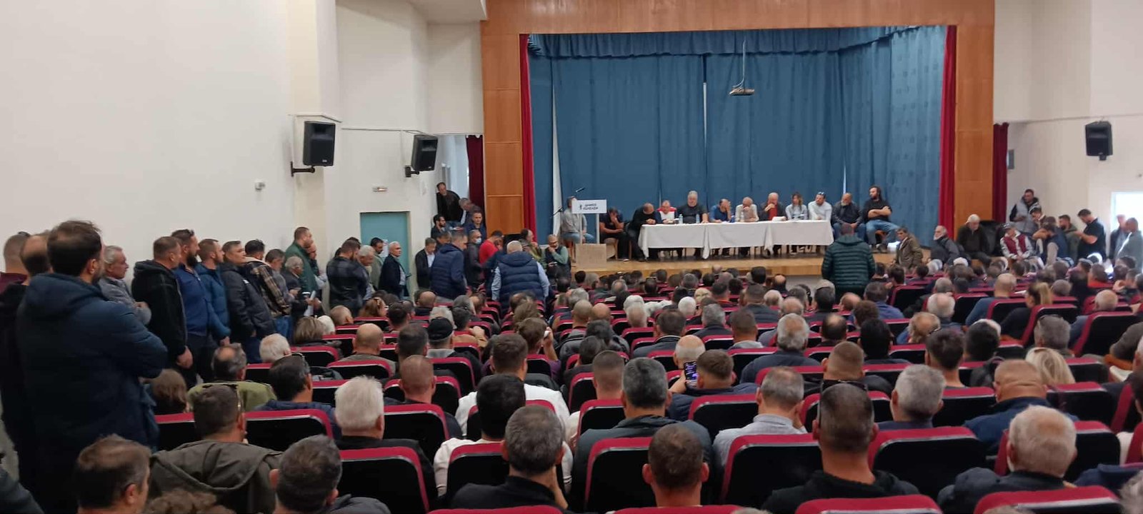 Read more about the article «Δεν πιεζόμαστε, θα καθορίσουμε τη στάση μας μετά την εξειδίκευση», απαντά στην κυβέρνηση το μπλόκο Νίκαιας