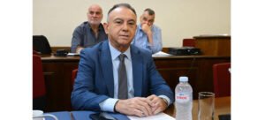 Read more about the article Καθησυχαστικός ο Κέλλας για τις πληρωμές, “θα γίνουν κανονικά τέλος Νοέμβρη”