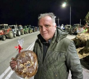 Read more about the article Για Πρωτοχρονιά στο πρώτο μπλόκο στο τελωνείο Ορμενίου ο Τσιομπανίδης