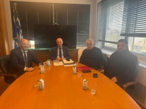 Read more about the article Αύξηση αφορολόγητων λίτρων πετρελαίου ανά στρέμμα σταφίδας, αμπέλου επί τάπητος