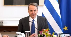 Read more about the article Ούτε στην Ινδία… ξέχασε τους αγρότες ο Μητσοτάκης, άνοιξε νέους δρόμους για ελαιόλαδο, ακτινίδια