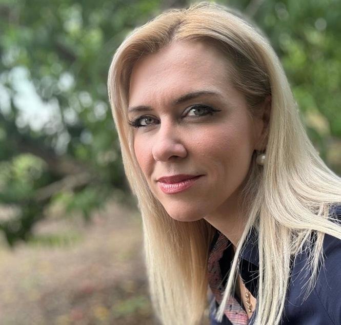 Read more about the article Λίνα Τουπεκτσή: Το δίλημμα του ακτινιδίου στην Ημαθία: Από την ευκαιρία στην υπερπροσφορά