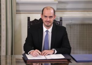 Read more about the article Γιώργος Κώτσηρας: Με υπευθυνότητα και ετοιμότητα ο σχεδιασμός μας για την κρίση στη Μέση Ανατολή