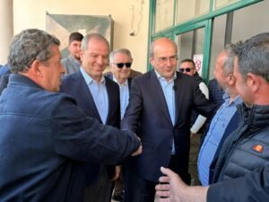 Read more about the article Δεσμεύσεις Χατζηδάκη για αποζημιώσεις παγετού και πληρωμές επιδοτήσεων