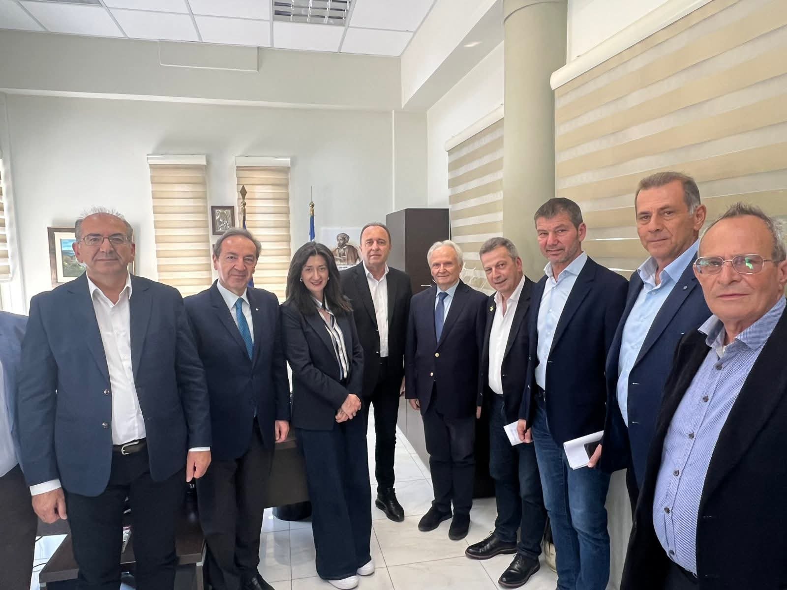 Read more about the article Mέτρα οικονομικής στήριξης και ανασύστασης των ποιμνίων ζήτησαν κτηνοτρόφοι από τον Γ. Ανδριανό