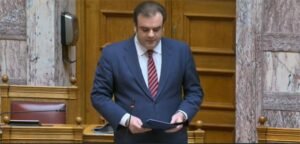 Read more about the article Πιερρακάκης: Tο ακατάσχετο όριο αυξάνεται από τα 1.250 ευρώ στα 1.600 ευρώ