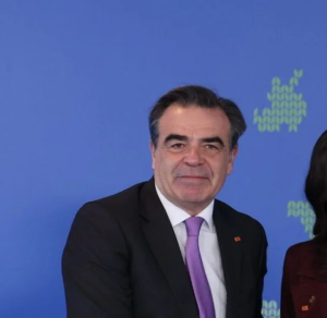 Read more about the article Υποσχέσεις Σχοινά από Βέροια για αποζημιώσεις προανθικού