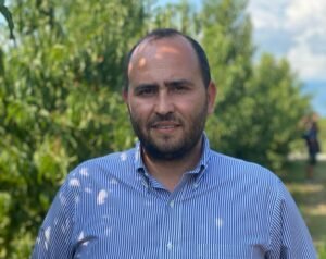 Read more about the article Βασιλειάδης: Νέα παράταση για τους εργάτες γης – «Να δοθεί μεγαλύτερη του τριμήνου παράταση στη διαδικασία»