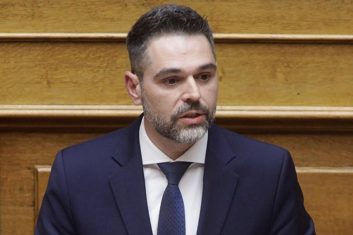 Read more about the article Στη βουλή από Σαρακιώτη η καταστροφή των καλλιεργειών τριφυλλιού στο Κωπαϊδικό πεδίο